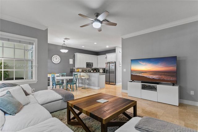 1139 N Victoria Park Road, Fort Lauderdale, FL 33304