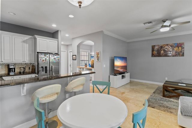 1139 N Victoria Park Road, Fort Lauderdale, FL 33304