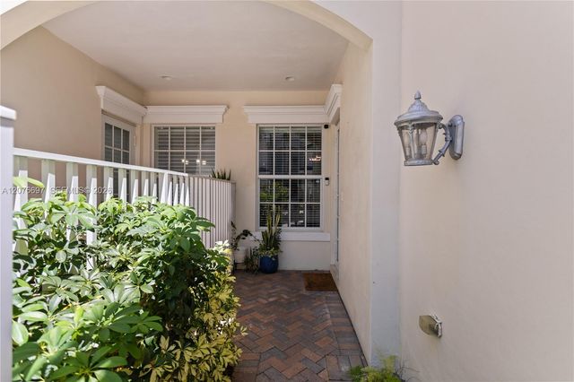 1139 N Victoria Park Road, Fort Lauderdale, FL 33304