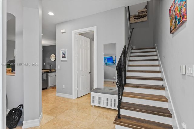 1139 N Victoria Park Road, Fort Lauderdale, FL 33304
