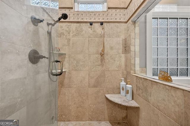 5829 Swinging Gate Road, Gainesville, GA 30506