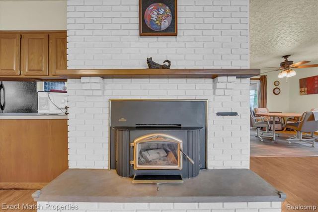 7600 Haley Road, White Lake, MI 48383