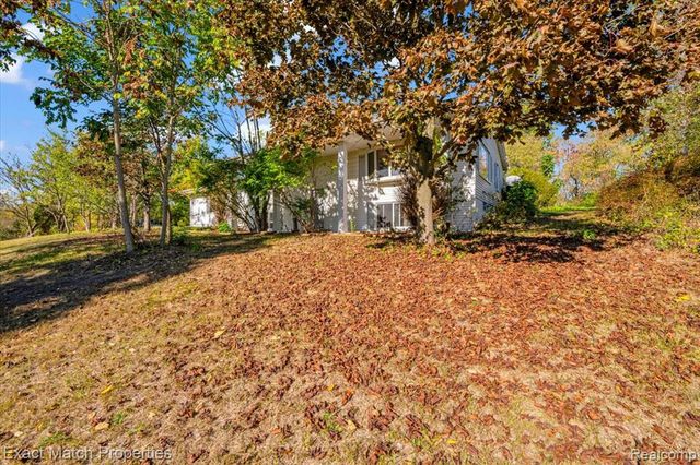 7600 Haley Road, White Lake, MI 48383