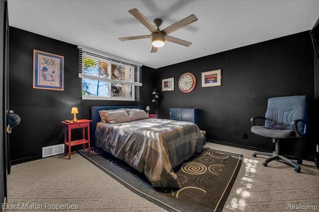 7600 Haley Road, White Lake, MI 48383