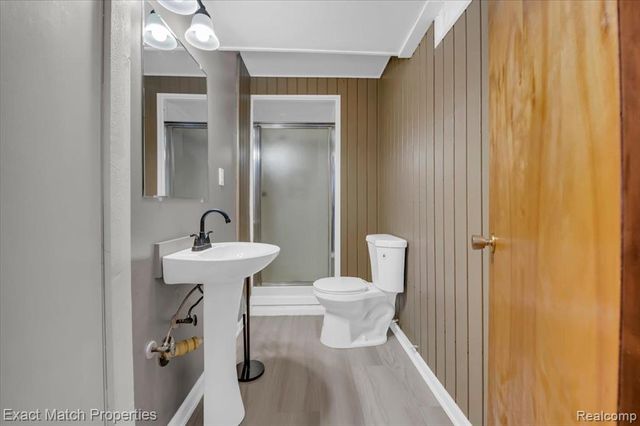 7600 Haley Road, White Lake, MI 48383