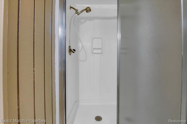 7600 Haley Road, White Lake, MI 48383