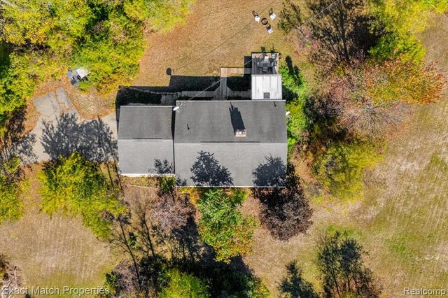 7600 Haley Road, White Lake, MI 48383