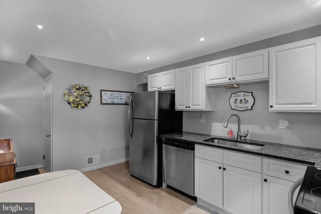 135 CHESTNUT ST, Shillington, PA 19607