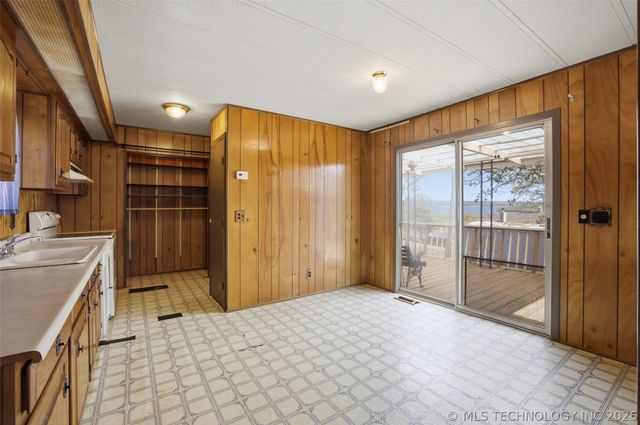1503 S 262nd West Place, Sand Springs, OK 74063