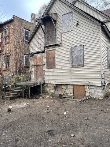 6922 S Lowe Avenue, Chicago, IL 60621