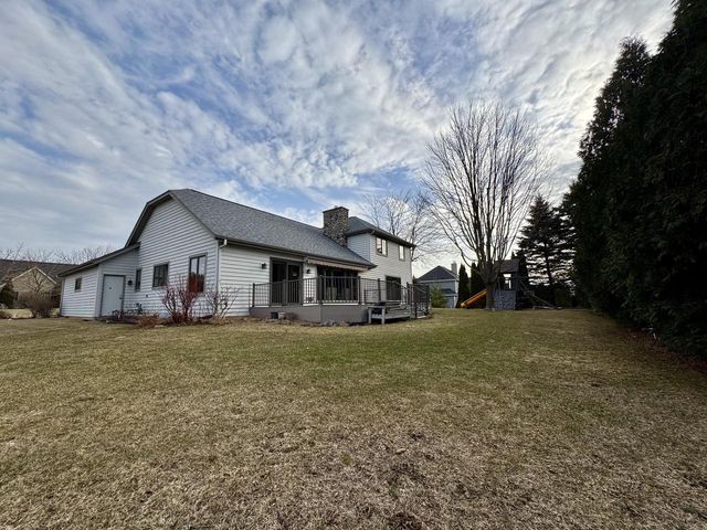 375 Regatta DRIVE, Port Washington, WI 53074