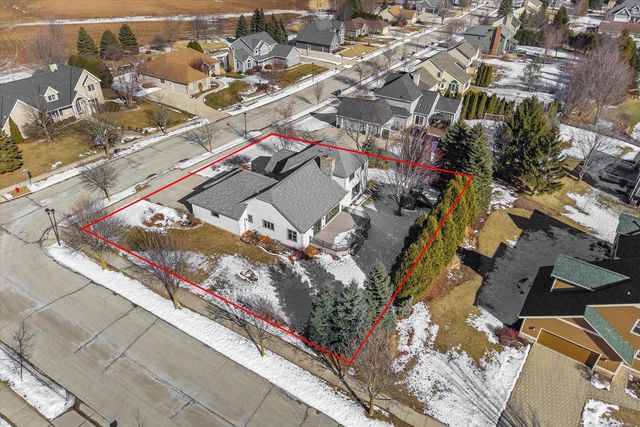 375 Regatta DRIVE, Port Washington, WI 53074