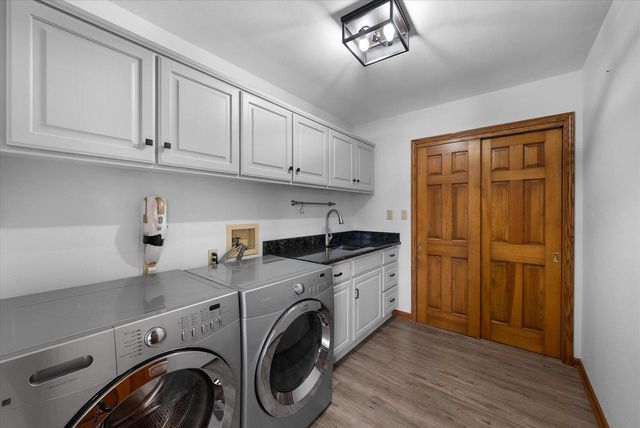 375 Regatta DRIVE, Port Washington, WI 53074