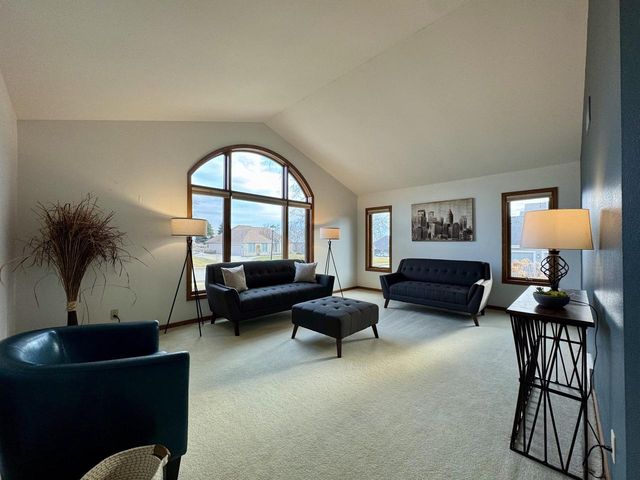 375 Regatta DRIVE, Port Washington, WI 53074