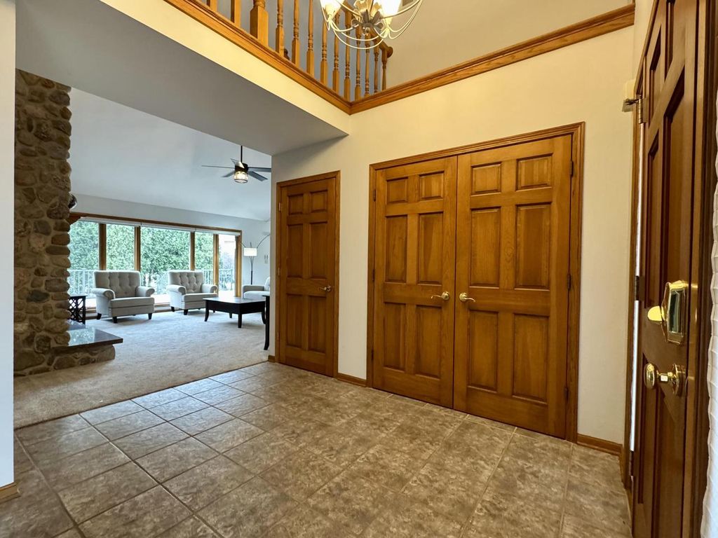 375 Regatta DRIVE, Port Washington, WI 53074