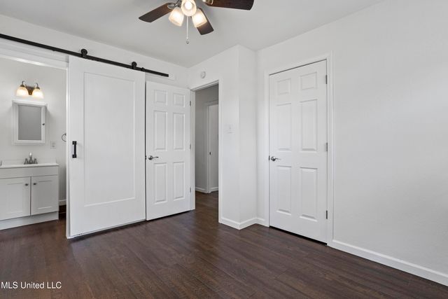 3709 Pineview Drive, Pascagoula, MS 39581