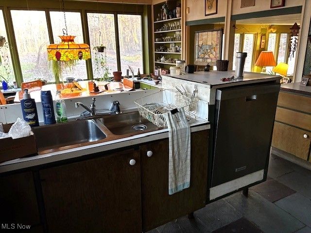 4577 Emerson Road, South Euclid, OH 44121