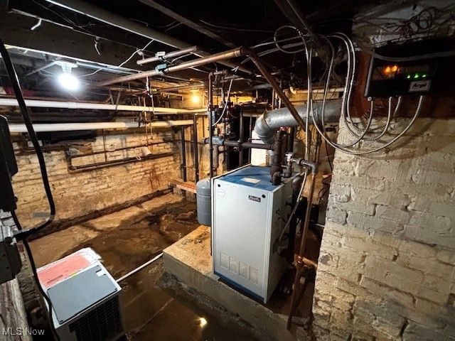 4577 Emerson Road, South Euclid, OH 44121