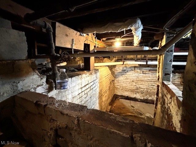 4577 Emerson Road, South Euclid, OH 44121