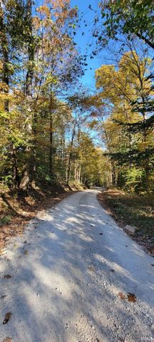 7200 S Hamilton Lane, Bloomfield, IN 47424