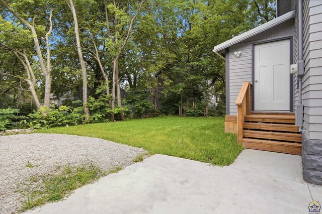 1113 SW Hampton ST, Topeka, KS 66604