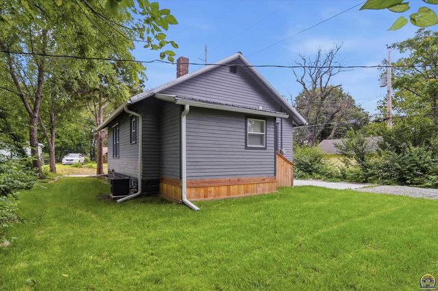 1113 SW Hampton ST, Topeka, KS 66604