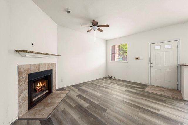 1103 Dulles 202, Stafford, TX 77477