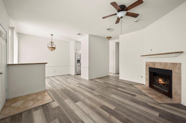 1103 Dulles 202, Stafford, TX 77477