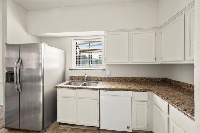 1103 Dulles 202, Stafford, TX 77477