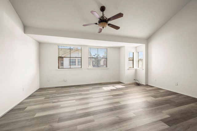 1103 Dulles 202, Stafford, TX 77477