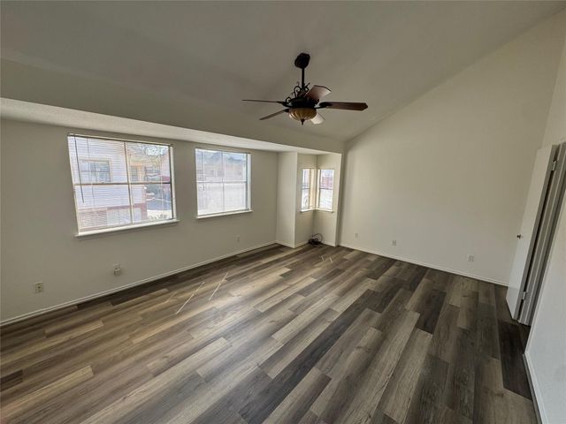 1103 Dulles 202, Stafford, TX 77477