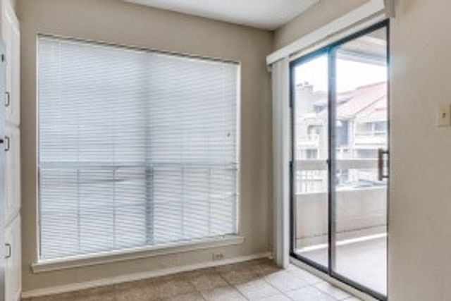 5200 Martel Avenue 33C, Dallas, TX 75206