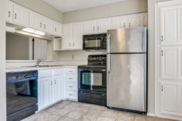 5200 Martel Avenue 33C, Dallas, TX 75206