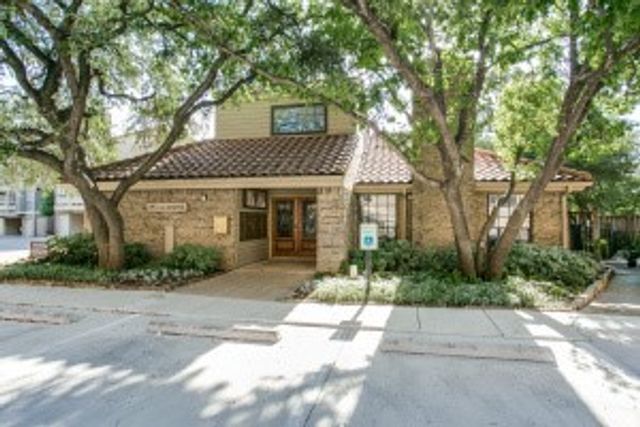 5200 Martel Avenue 33C, Dallas, TX 75206