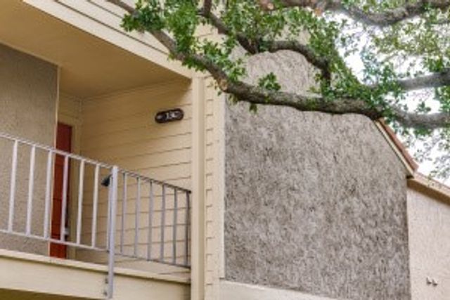 5200 Martel Avenue 33C, Dallas, TX 75206