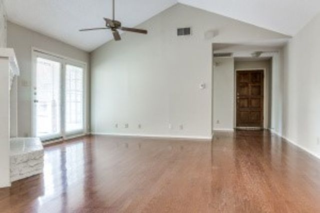 5200 Martel Avenue 33C, Dallas, TX 75206