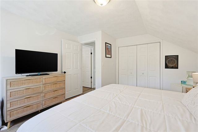 11 John Street, Cumberland, RI 02864