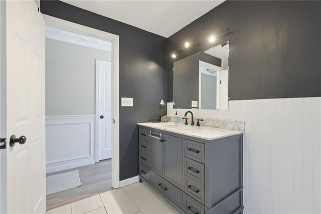 11 John Street, Cumberland, RI 02864
