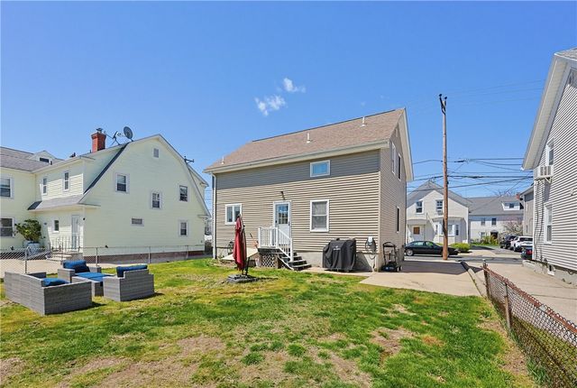 11 John Street, Cumberland, RI 02864