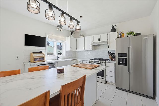 11 John Street, Cumberland, RI 02864