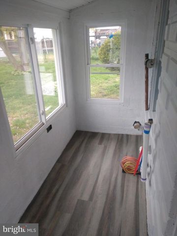 807 MERLIN ST, Bristol, PA 19007