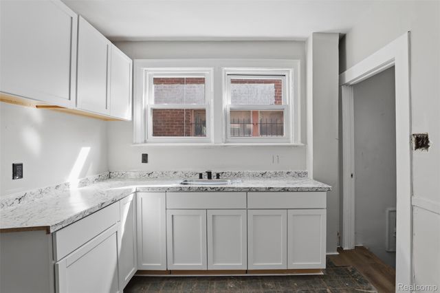 16188 Lawton Street, Detroit, MI 48221