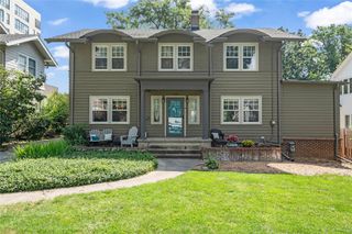 413 38th Place, Des Moines, IA 50312