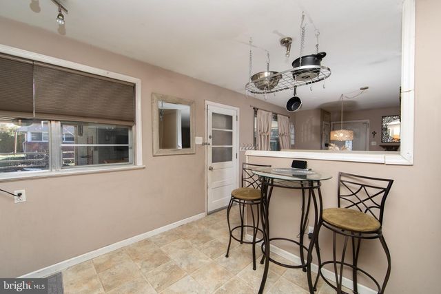 10 LAKEVILLA DR, Voorhees, NJ 08043