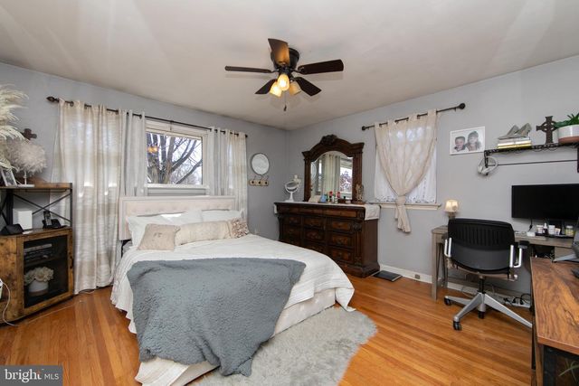 10 LAKEVILLA DR, Voorhees, NJ 08043