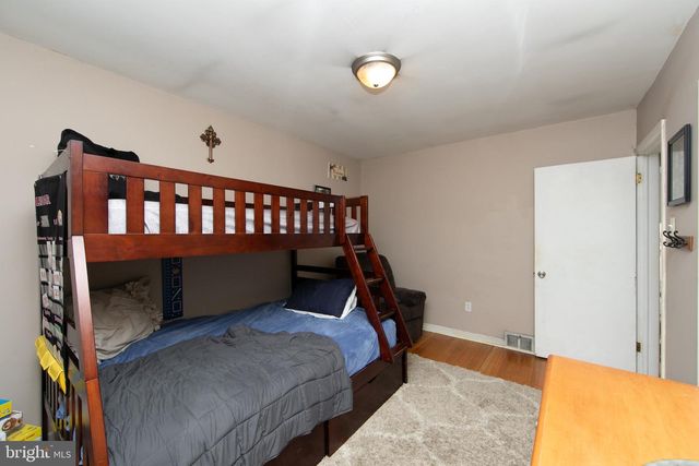 10 LAKEVILLA DR, Voorhees, NJ 08043