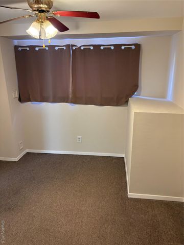 892 Pine Avenue, West Islip, NY 11795