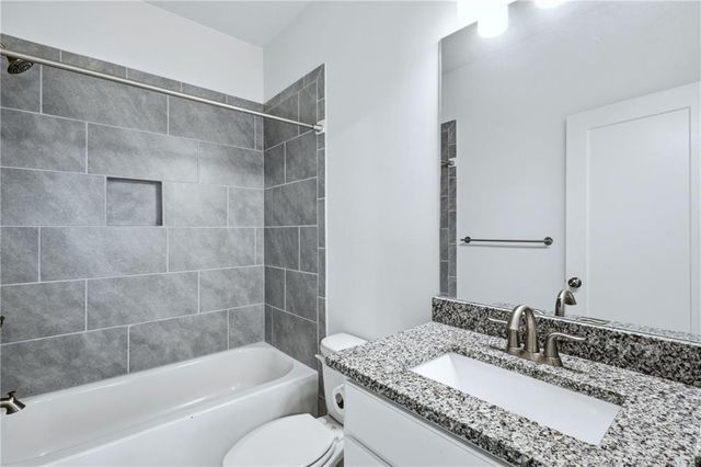 2159 Colvin NW Court, Atlanta, GA 30318