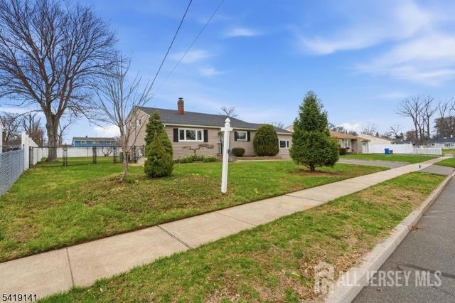317 Ledden Terrace, South Plainfield, NJ 07080