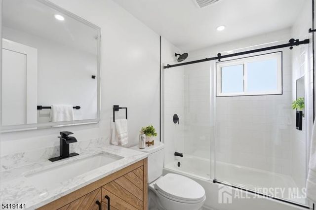 317 Ledden Terrace, South Plainfield, NJ 07080